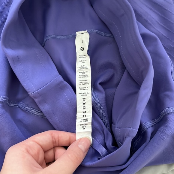 Lululemon leggings size 2, purple color, string adjusted around waist - Picture 7 of 7